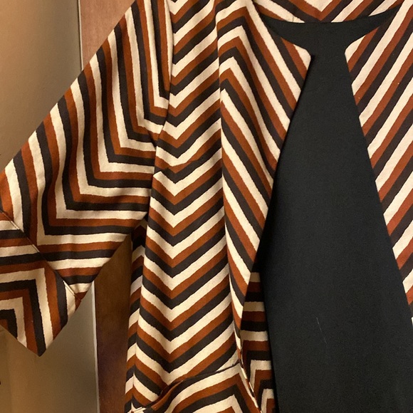 Eva Franco Car Coat - Picture 3 of 5